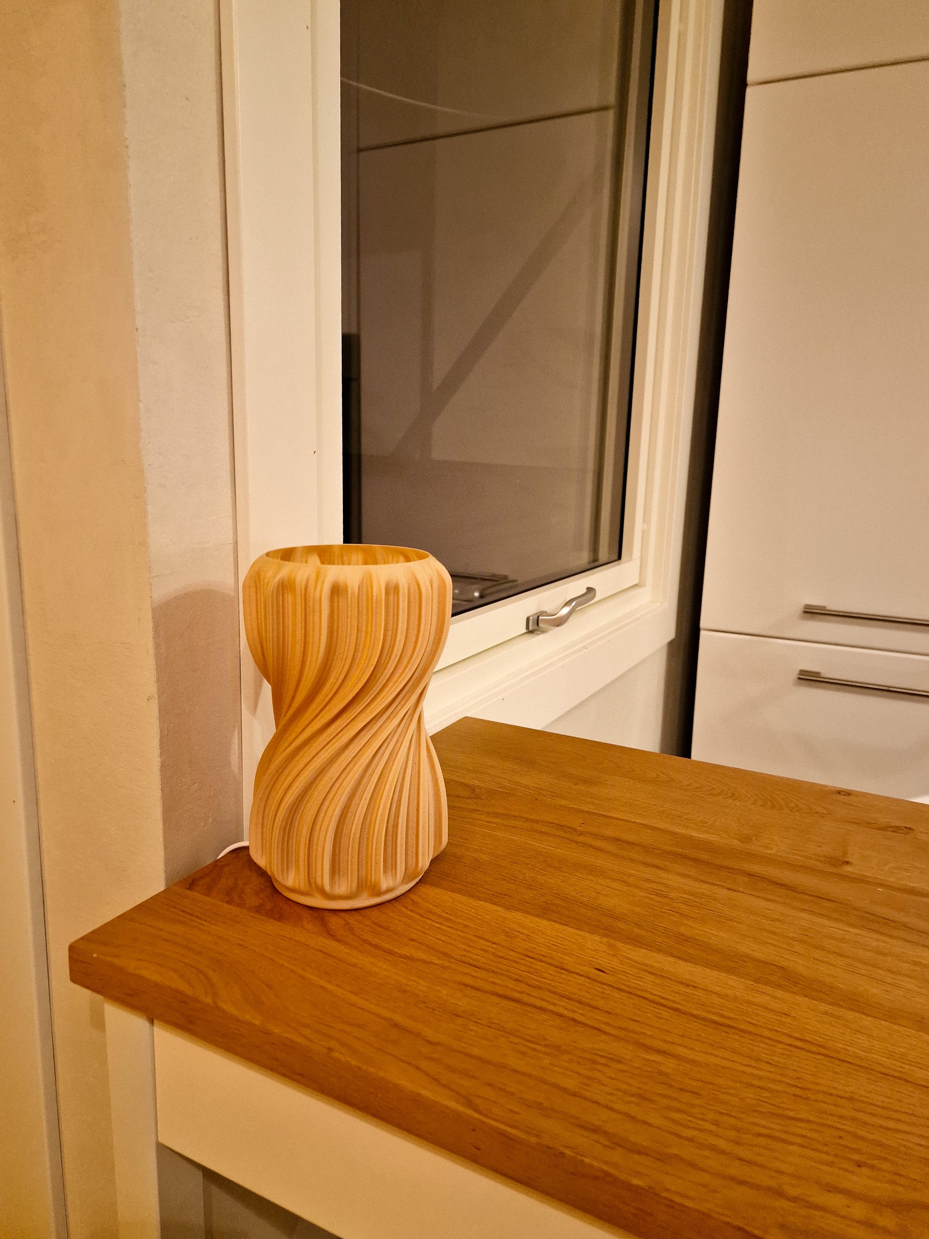 Mynd Treglød bordlampe