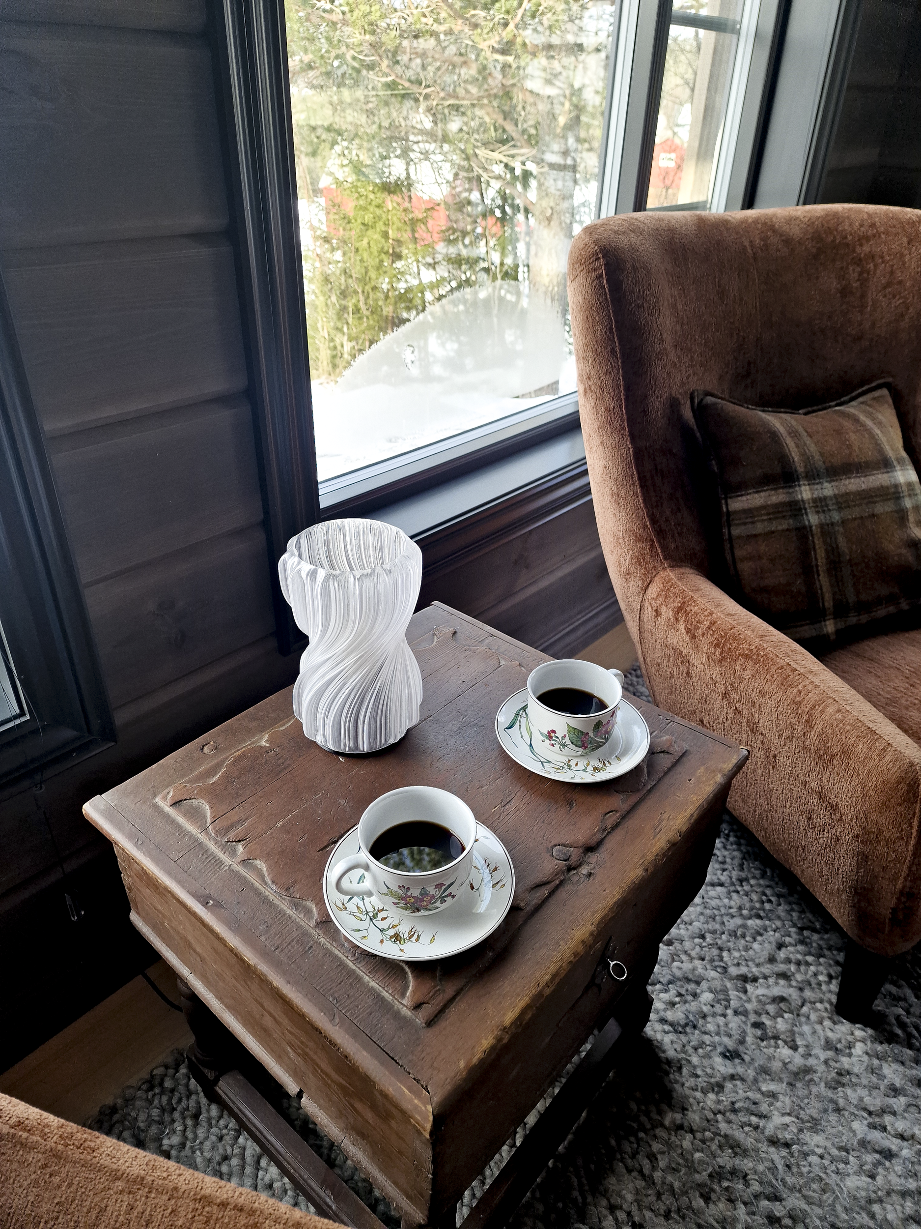 Mynd Glassklar Bordlampe i resirkulert plast