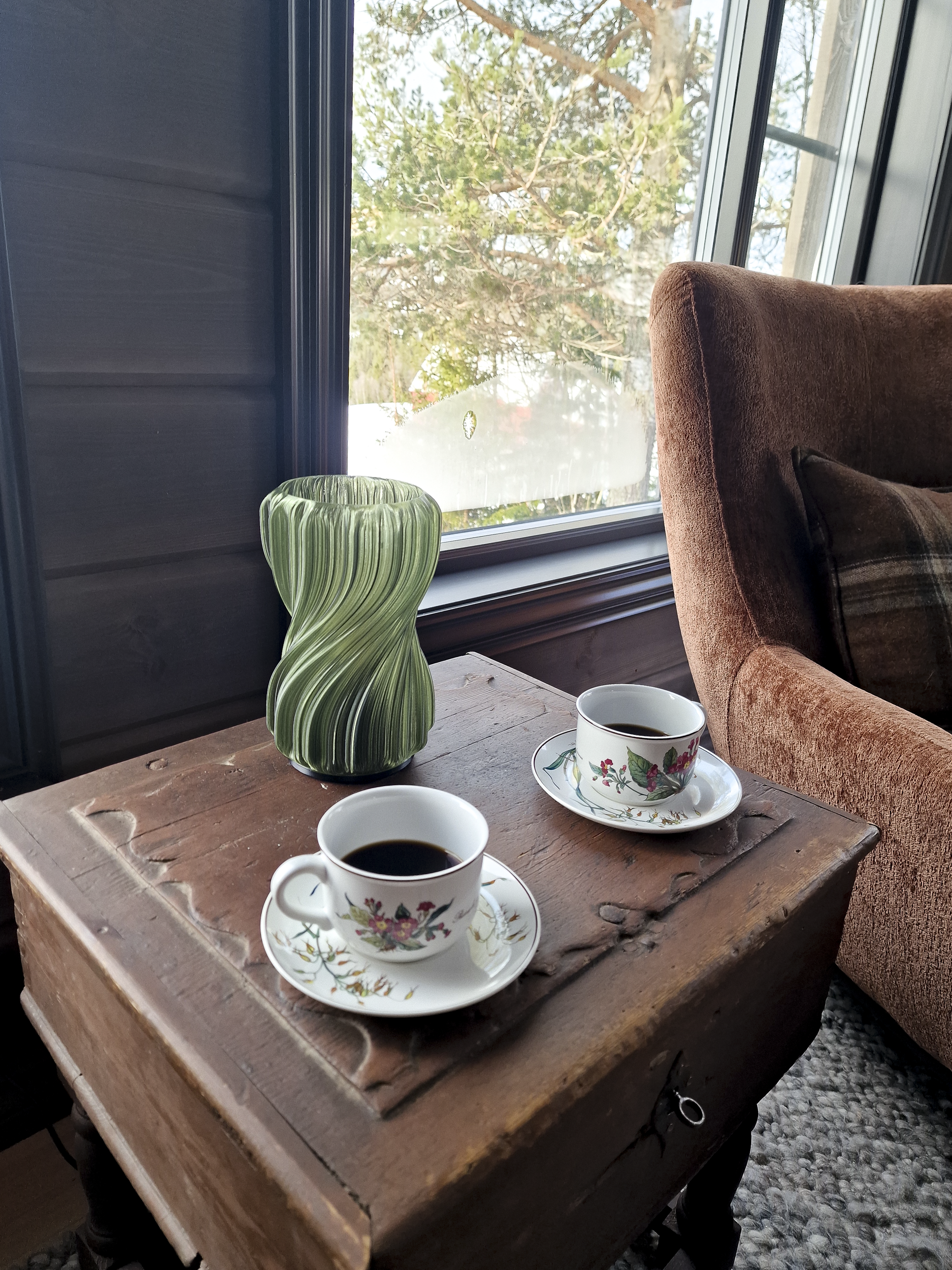 Mynd Energigrønn bordlampe