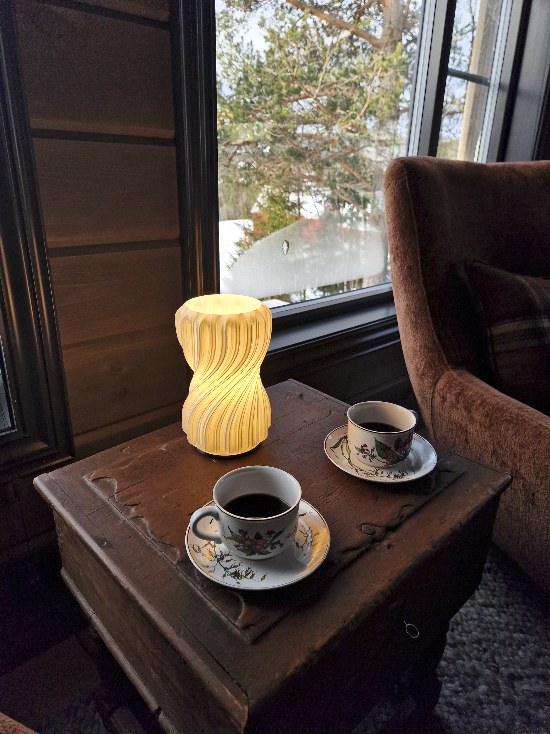 Mynd Isfjell Bordlampe i resirkulert plast