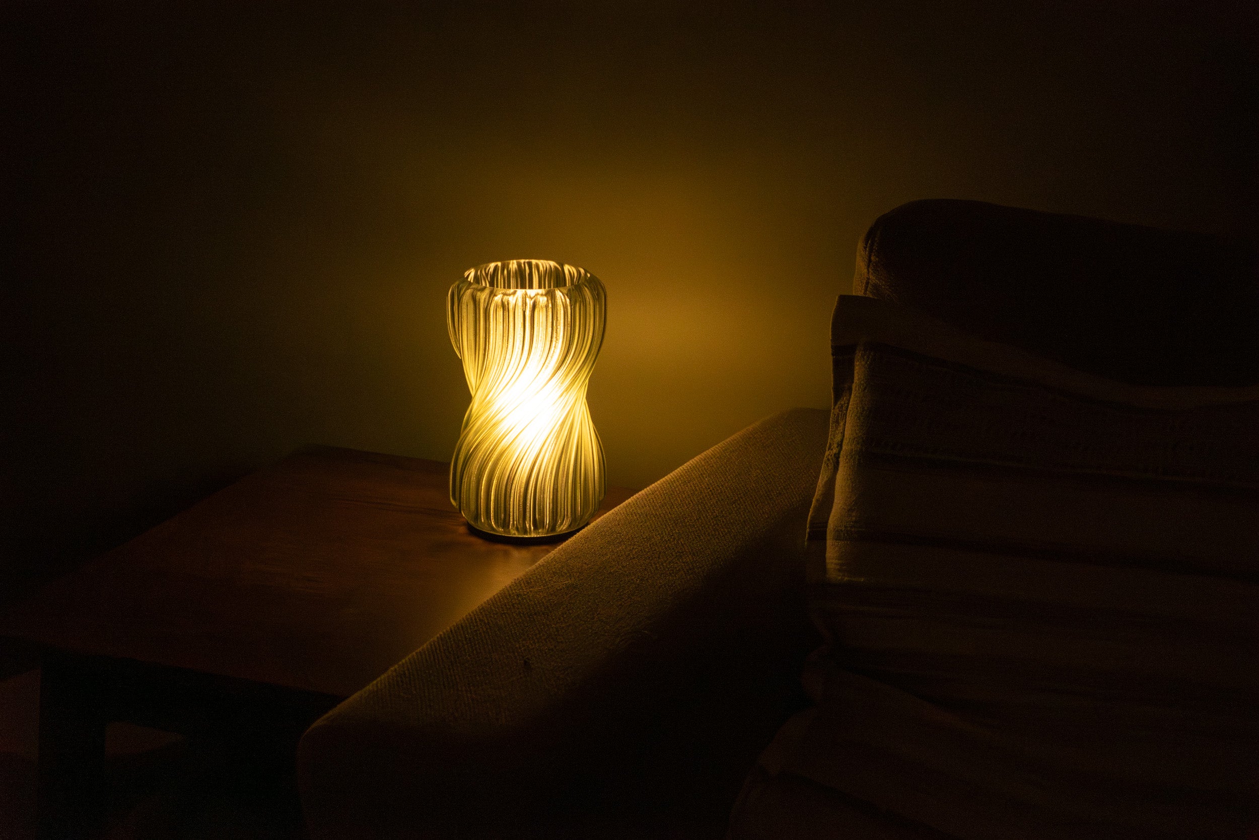 Mynd Energigrønn bordlampe